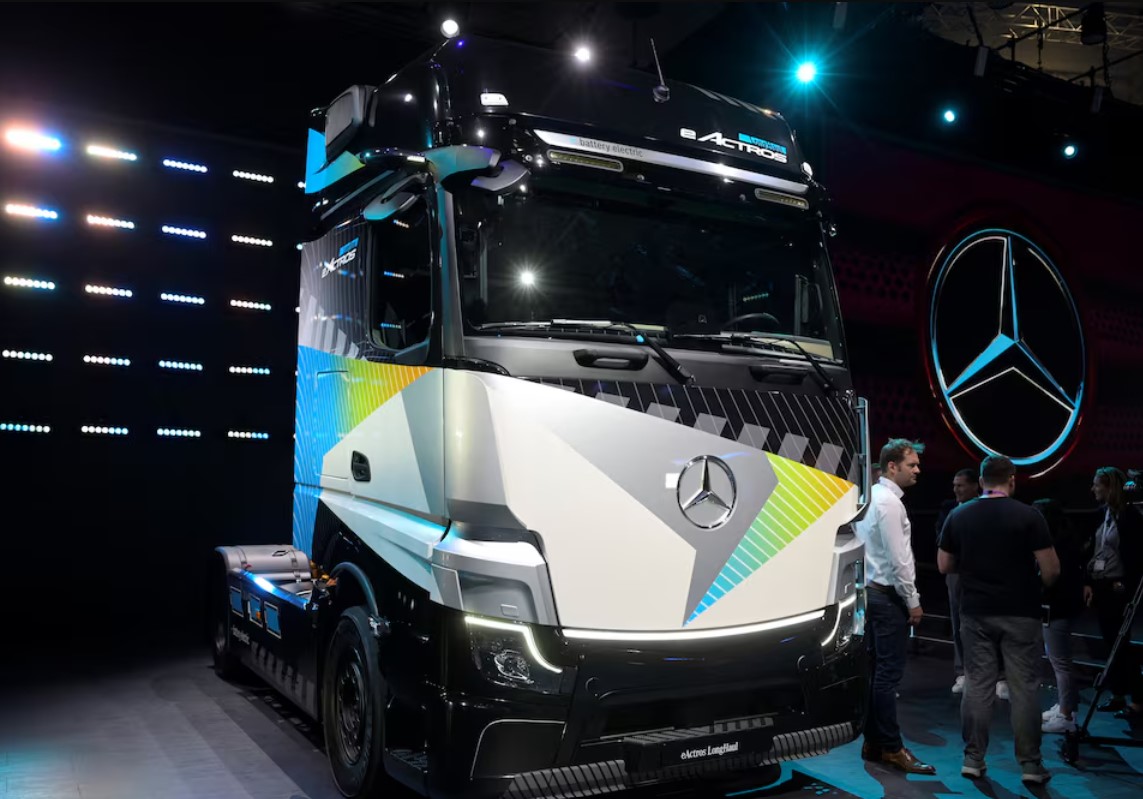 Volvo and Daimler Join Forces: A Tech Venture to Revolutionize Trucking and Slash Costs
