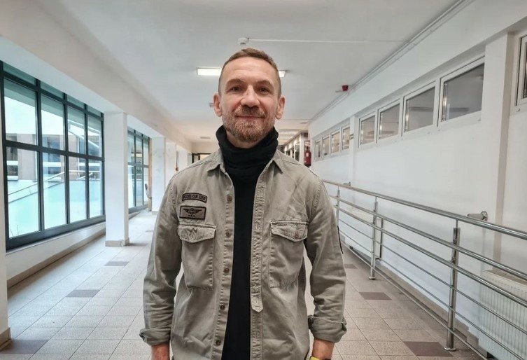 Czy Przemek Kossakowski pobije rekord Michała Wiśniewskiego? Poznaj nową żonę podróżnika