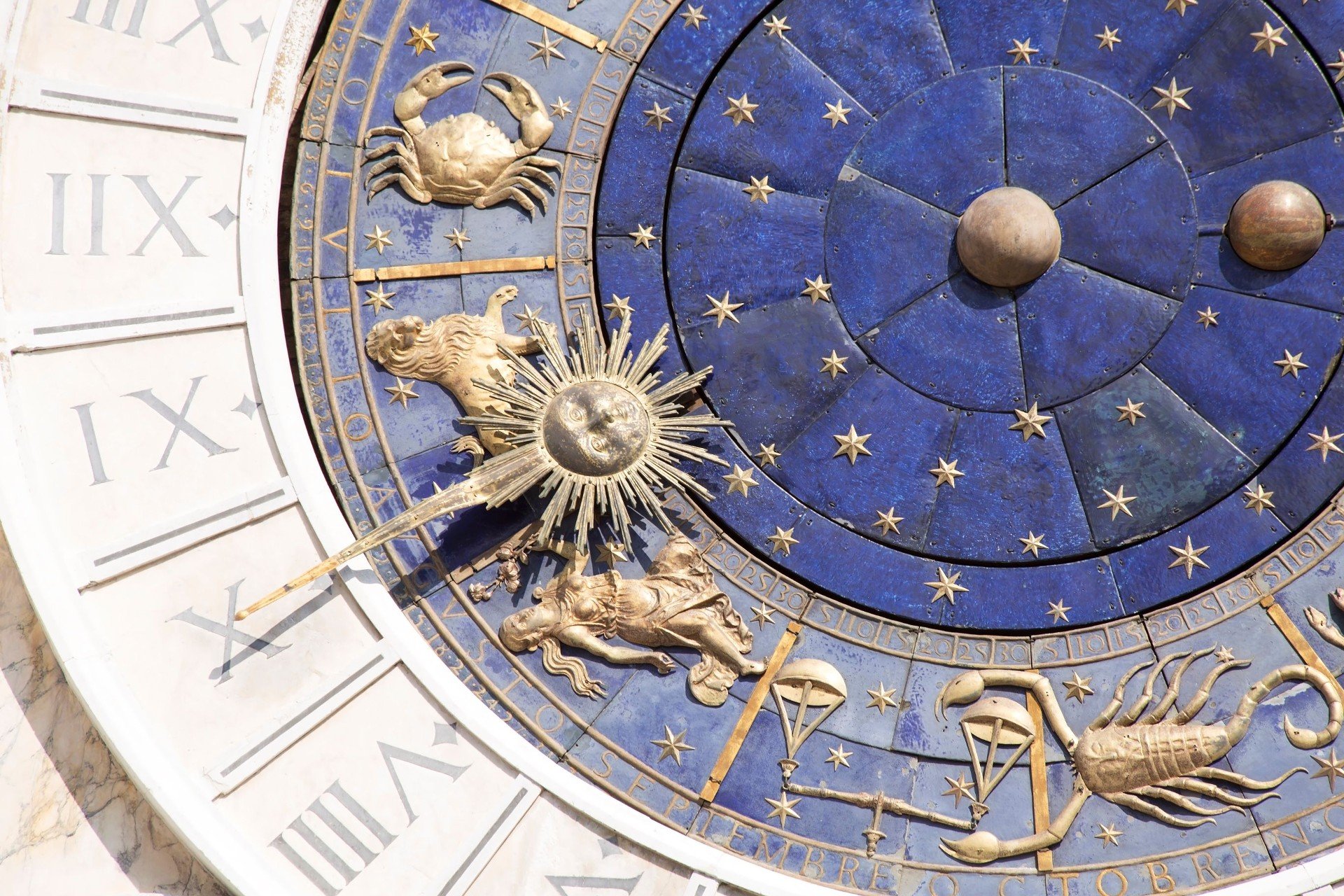 Horoskop dzienny na czwartek 1.05.2025. Panna, Wodnik, Skorpion, Ryby, Lew, Waga, Byk, Baran, Strzelec, Koziorożec, Bliźnięta, Rak 1 maja