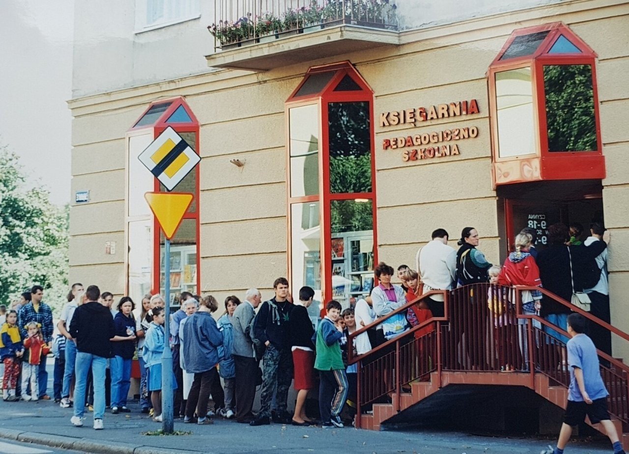 Tak wyglądała Bydgoszcz 30-40 lat temu. Zobaczcie niezapomniane w mieście sklepy [21.04.25]