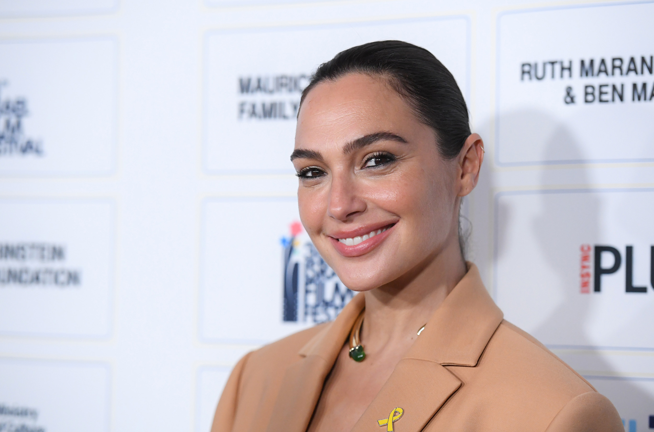 Gal Gadot Recounts 'Terrifying' Pregnancy Health Scare, Shares Her Brave Story