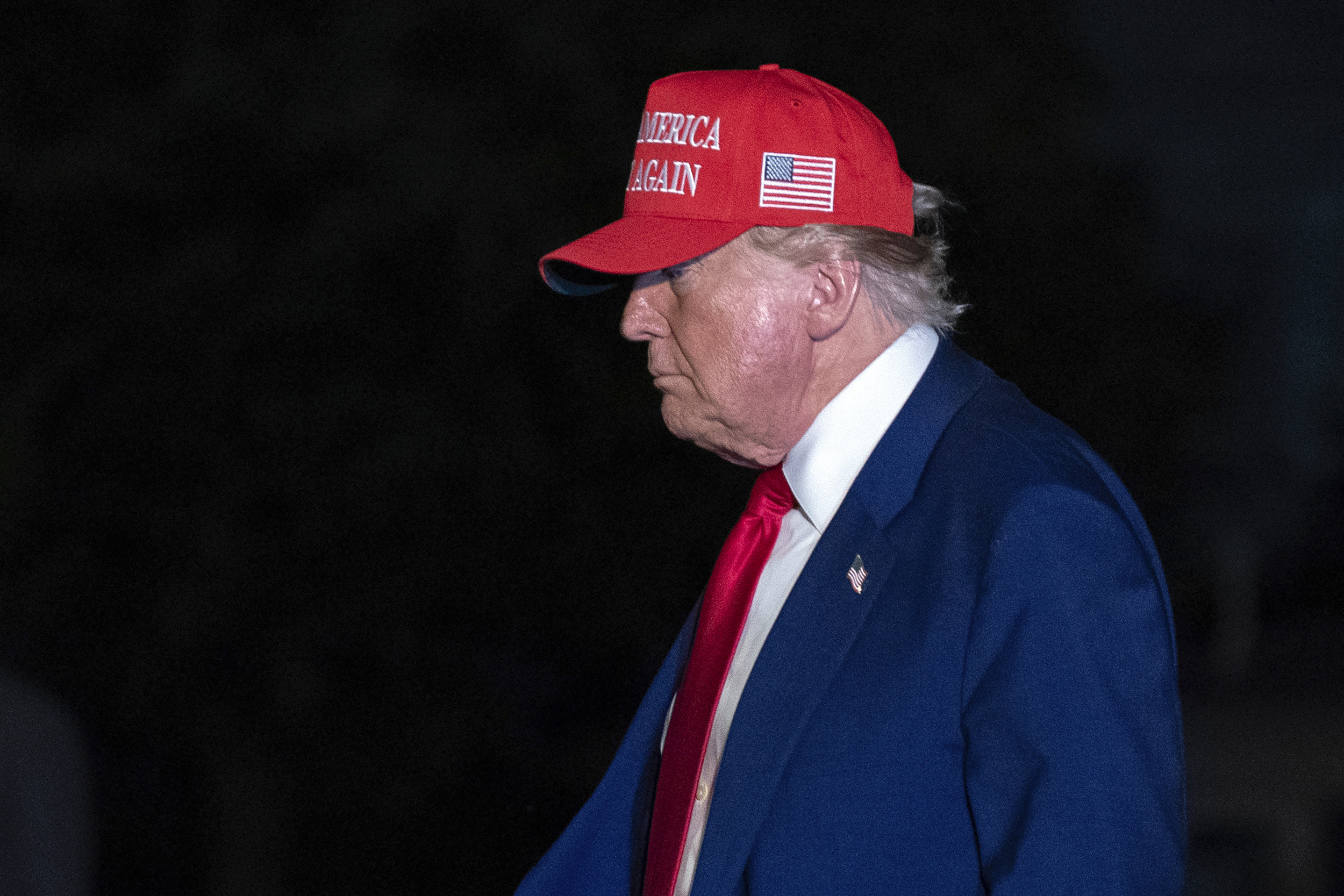 China Stands Firm Against US Trade Pressure, Warns Donald Trump