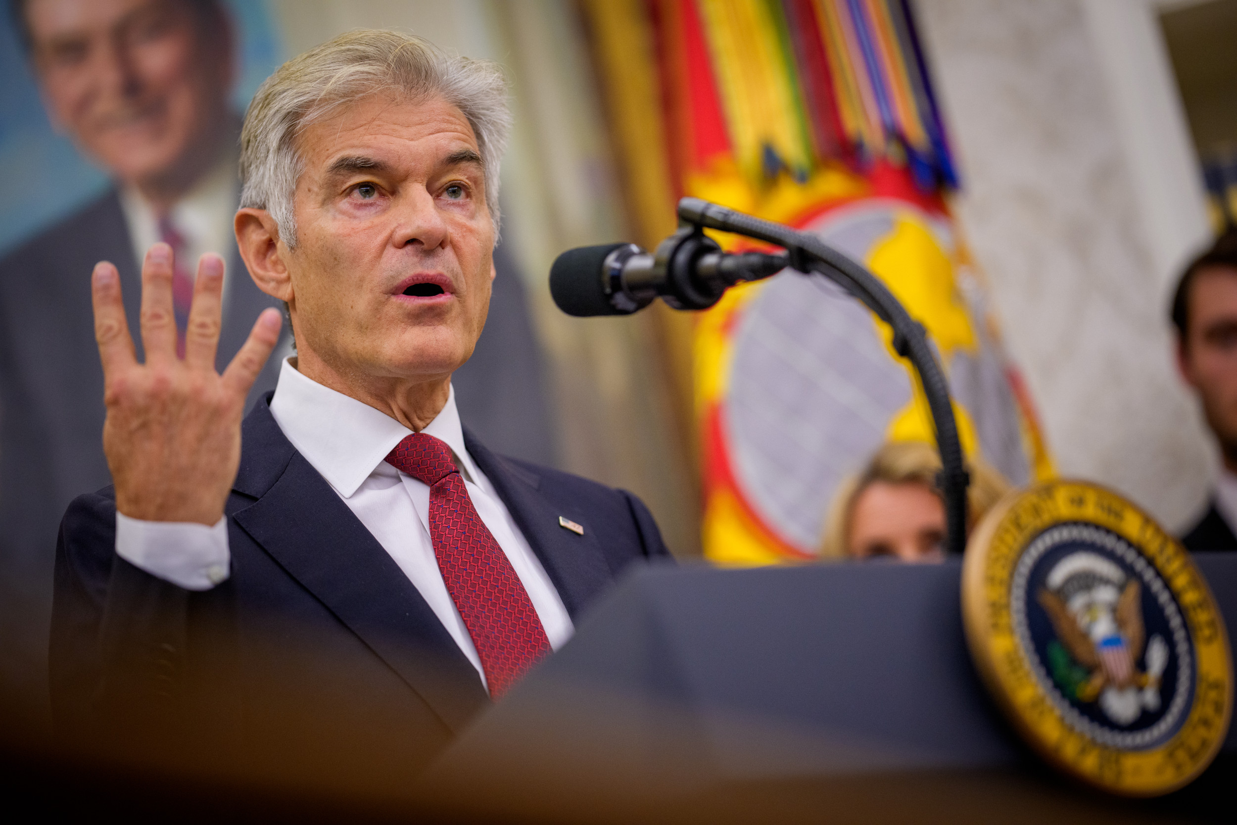 Why Are US Lifespans Lagging Behind Europe? Dr. Oz Points to Healthcare System