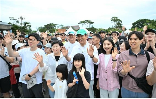 서울시 손목닥터 200만 명 돌파! 100세 건강 서울 시민의 꿈을 응원합니다