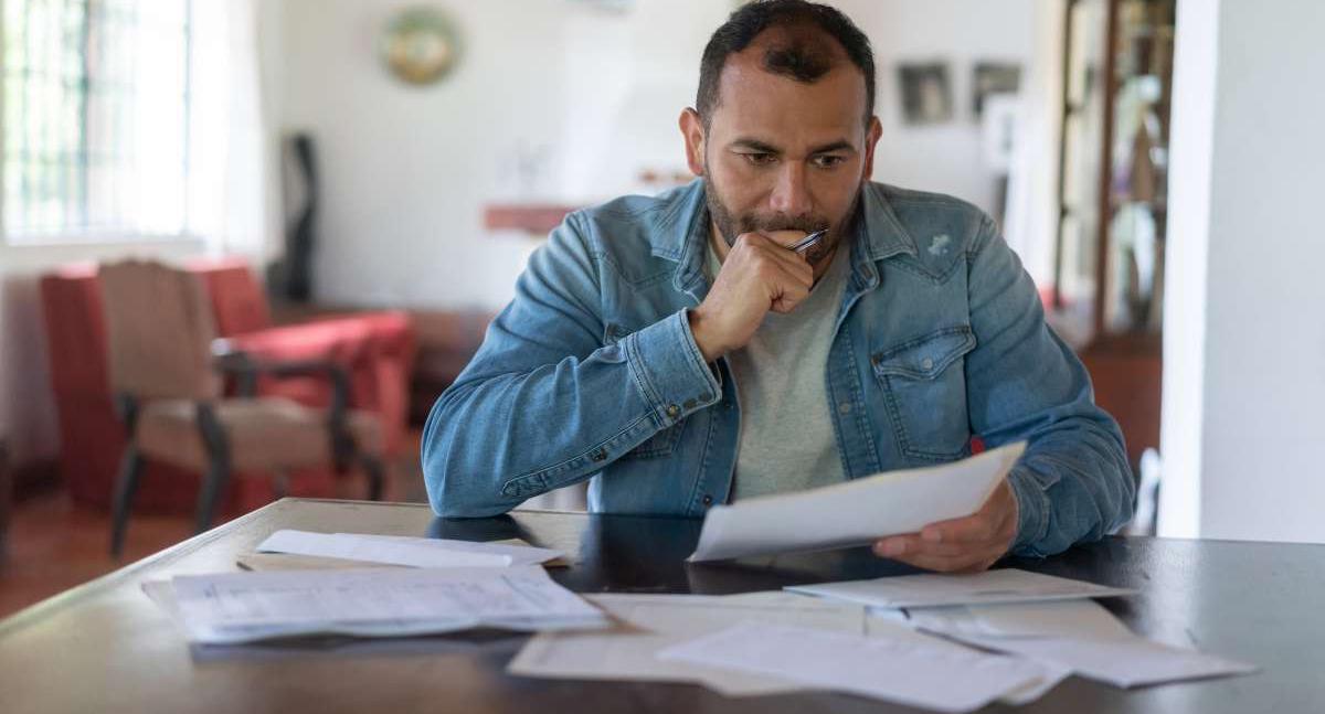 ¡Alerta Financiera! La Confianza del Consumidor en Colombia se Derrumba en Mayo: ¿Qué Significa para tu Bolsillo?