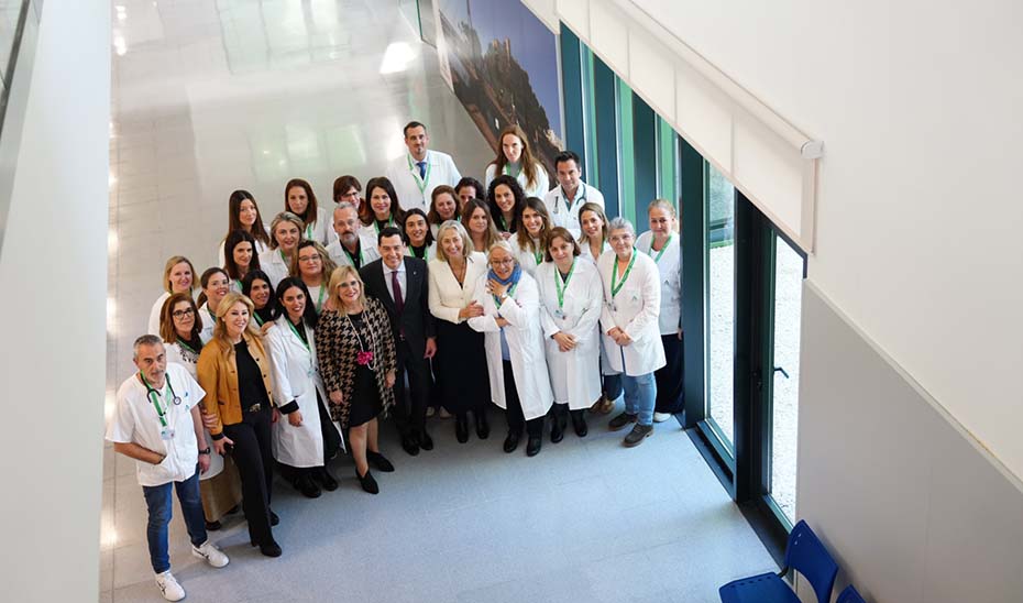 Juanma Moreno inaugura, tras 20 años de espera, el Centro de Salud Los Pacos en Fuengirola