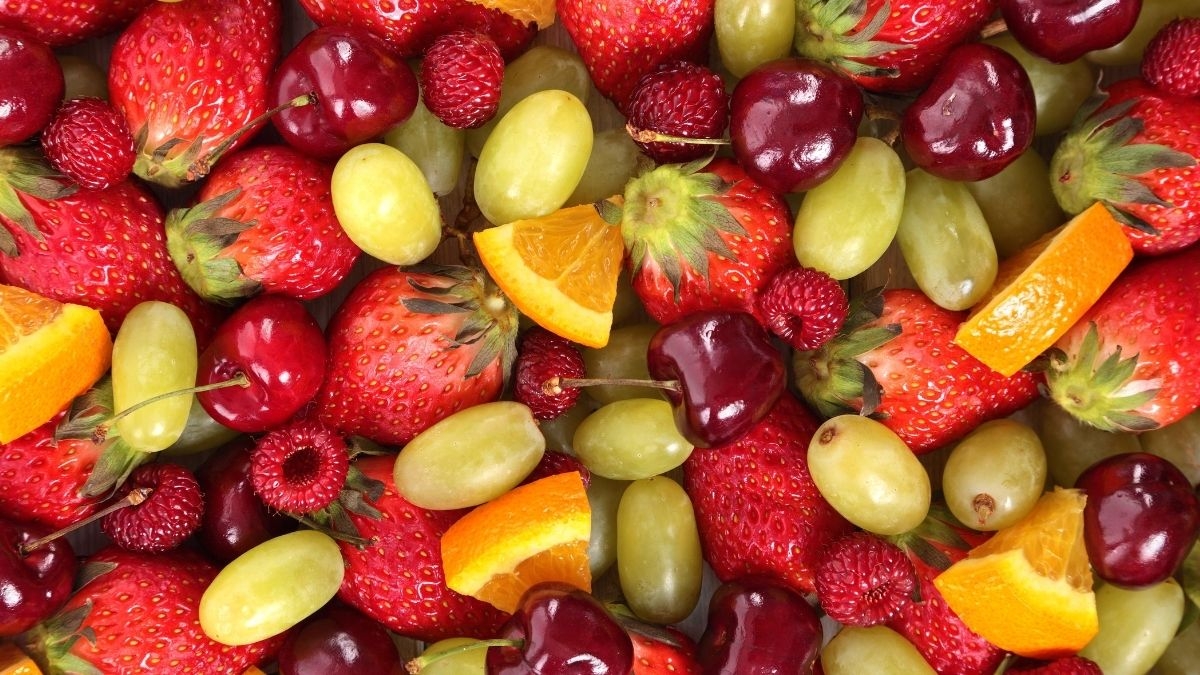 Descubre la fruta milagrosa que protege tu corazón, mejora tu memoria y cuida tu vista