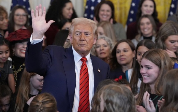 Trump ordena exclusión de atletas transgénero en deportes femeninos con nueva orden ejecutiva