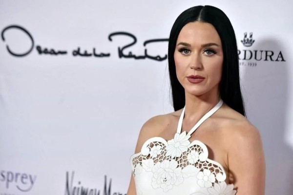 Katy Perry y Lauren Sanchez listas para despegar al espacio en abril