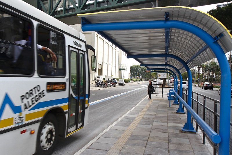 Sucesso no Transporte Rodoviário: Tecnologia e Foco no Cliente como Chaves para o Crescimento