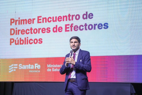 Fortalecimiento del sistema de salud: Pullaro presenta programa para mejorar la atención médica