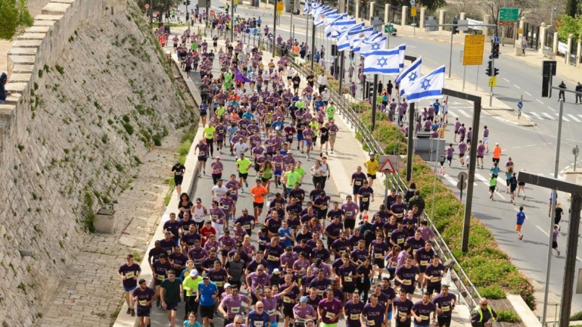 Scopri la Maratona di Gerusalemme 2025: Corsa e Storia in 42 km