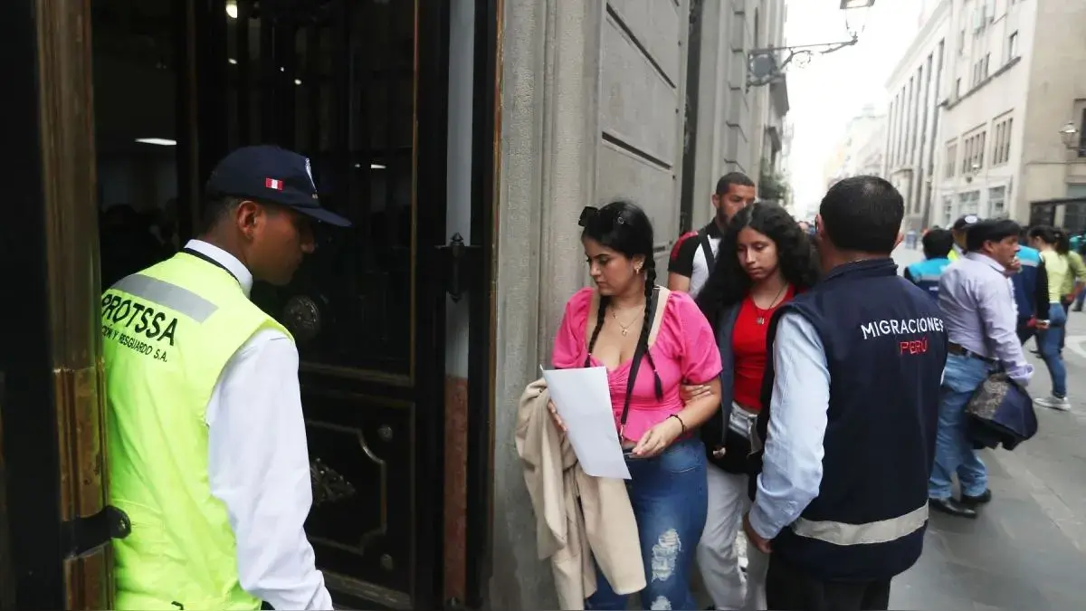 Perú: Congreso aprueba proyecto de ley que obliga a extranjeros a identificarse