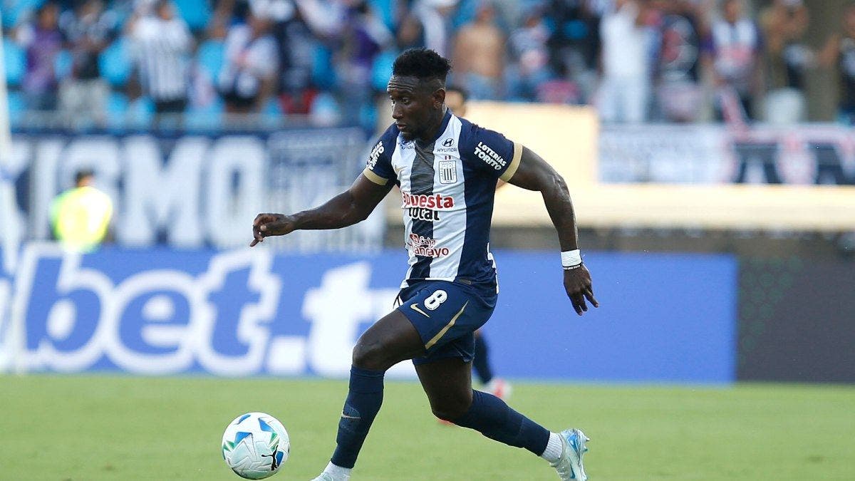 Alianza Lima se impone 2-1 a Deportes Iquique en la Copa Libertadores