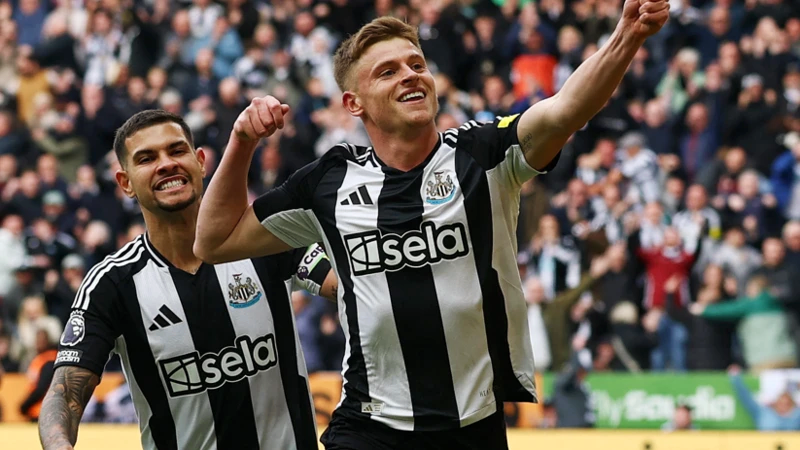 Newcastle United Biglang Tinalo ang Manchester United 4-1 sa Nakakagulat na Tagumpay!