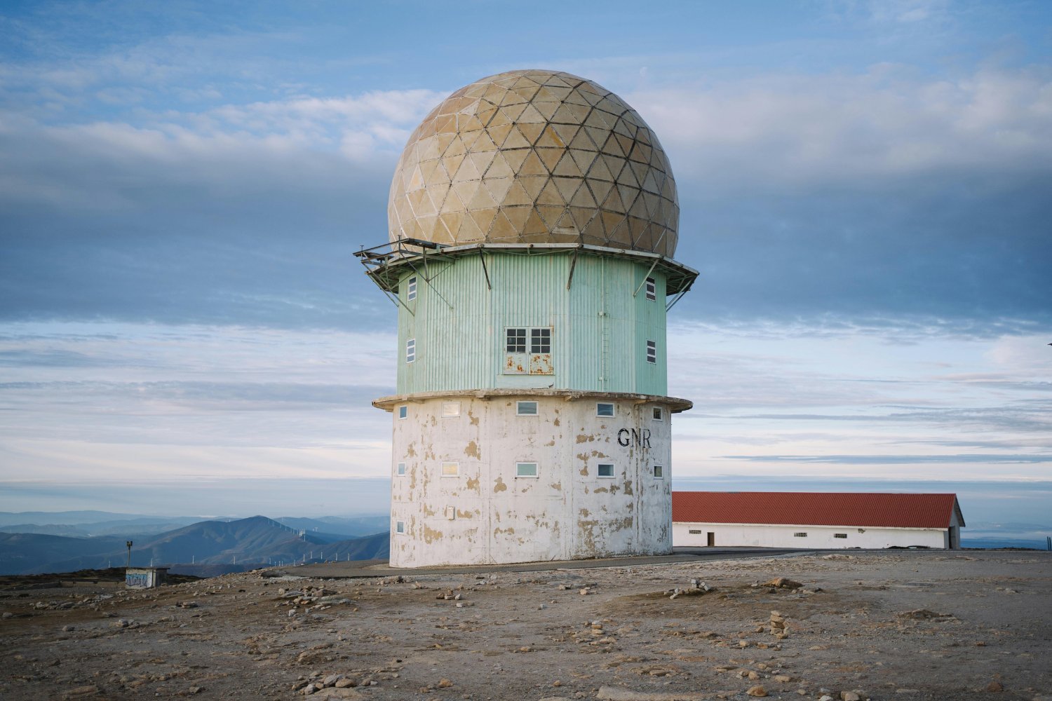 Secretos Revelados: El Radar Doppler Descubre un Mundo Invisible en el Cielo Argentino