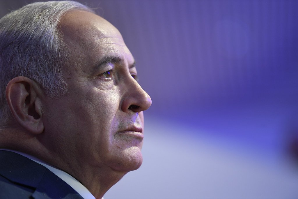 Netanyahu: Saúde em risco, julgamento por corrupção em andamento
