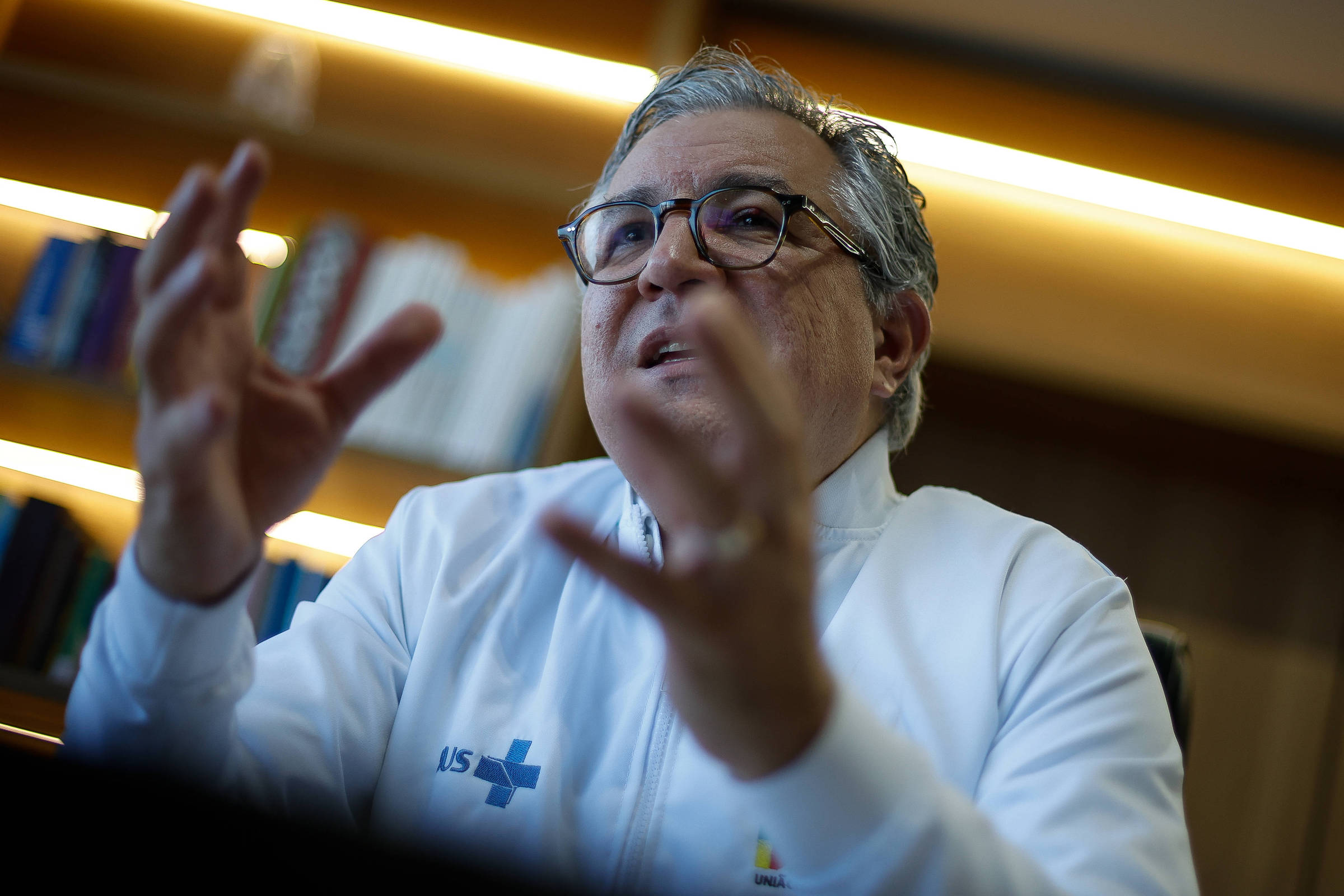 Fim do Debate: Pacientes Priorizam Atendimento, Não a Origem do Serviço, Afirma Ministro da Saúde