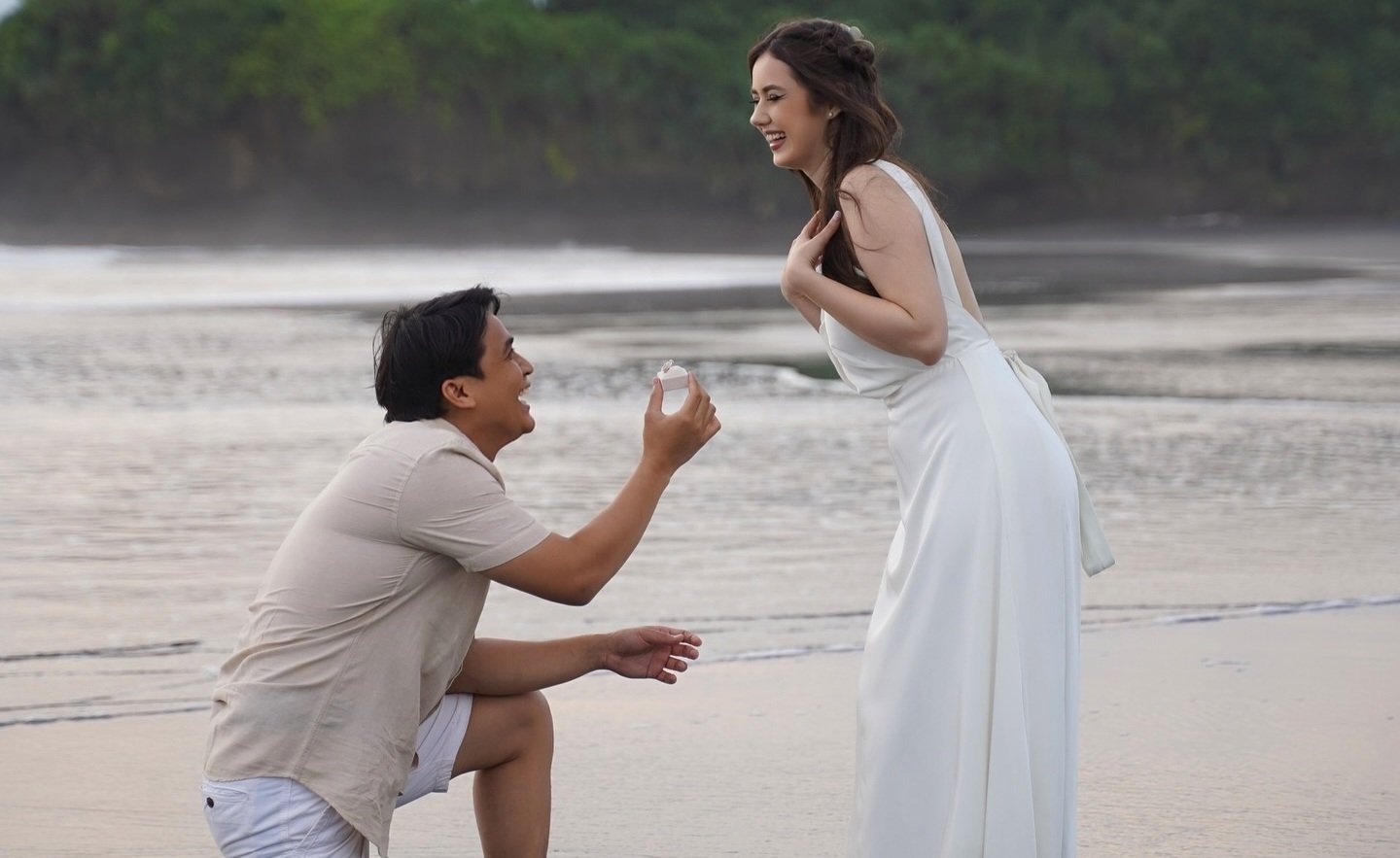 Billy Syahputra Rahasiakan Tanggal Nikah, Tapi Bocorkan Gaun Vika Dirancang Ivan Gunawan