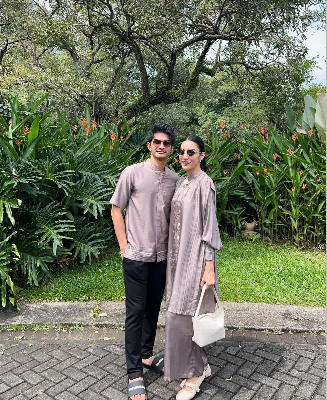 Tyas Mirasih dan Keluarga Berangkat Umrah: Kisah Inspiratif di Balik Perjalanan Spiritual Ini!