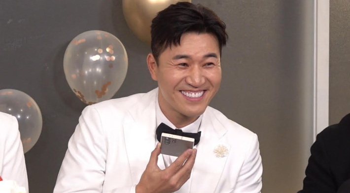 2024년 연예계 결혼 폭풍! 김종민, 에일리, 심현섭, 세 사람의 행복한 시작