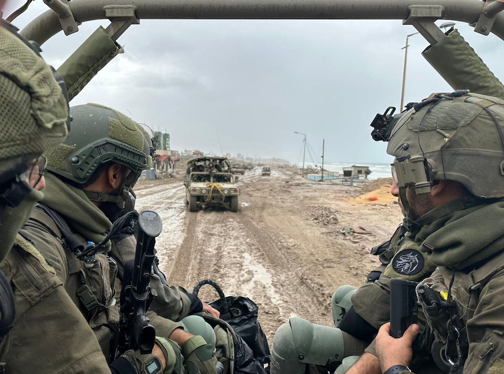 Guerra del Futuro: Come la Tecnologia Inerziale Rivoluzionerà l'Orientamento sul Campo di Battaglia, Anche Senza GPS