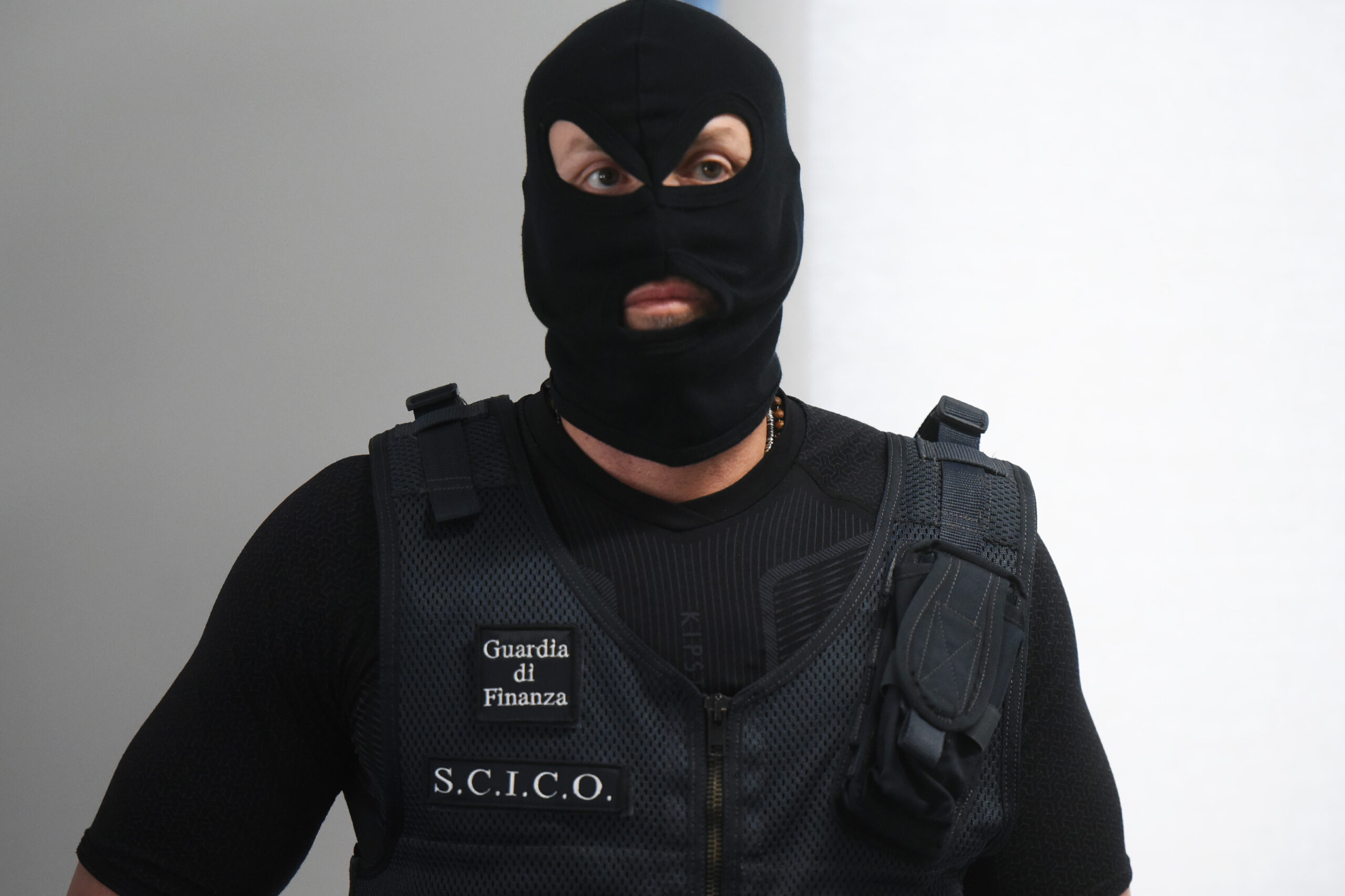 Operazione 'Torre di Contanti': Gdf Sferra 'Ndrangheta e Criminalità Cinese in un Colpo da 365 Milioni