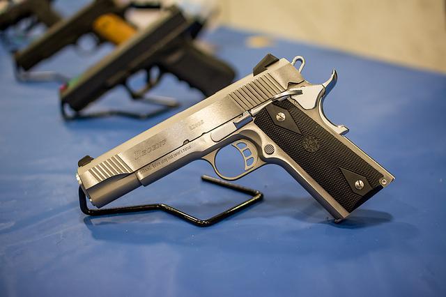 Impulso a la Justicia: Demócratas Presentan Ley para Eliminar la Protección Legal a la Industria de Armas