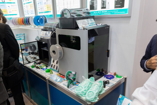 未来のモビリティを創る！ホッティーポリマー、人とくるまのテクノロジー展2025で革新的3Dプリンターと新素材を初公開