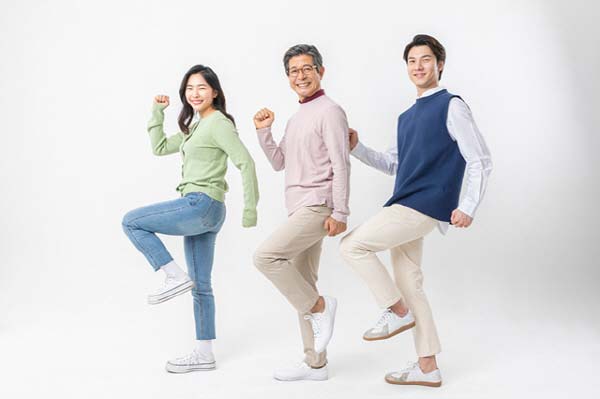 10분 '방귀 걷기'로 장·혈당 건강 개선하기