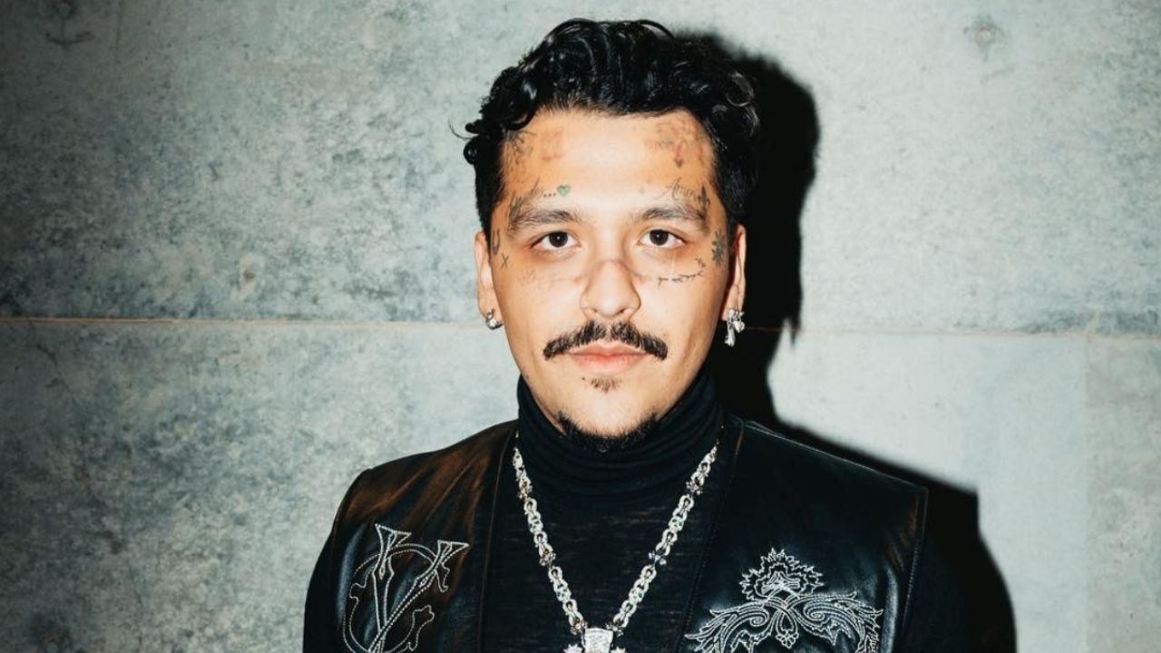 ¡El Nuevo Éxito de Christian Nodal Para los Corazones Rotos! 'Por Perros' Lanza un Himno a la Infidelidad