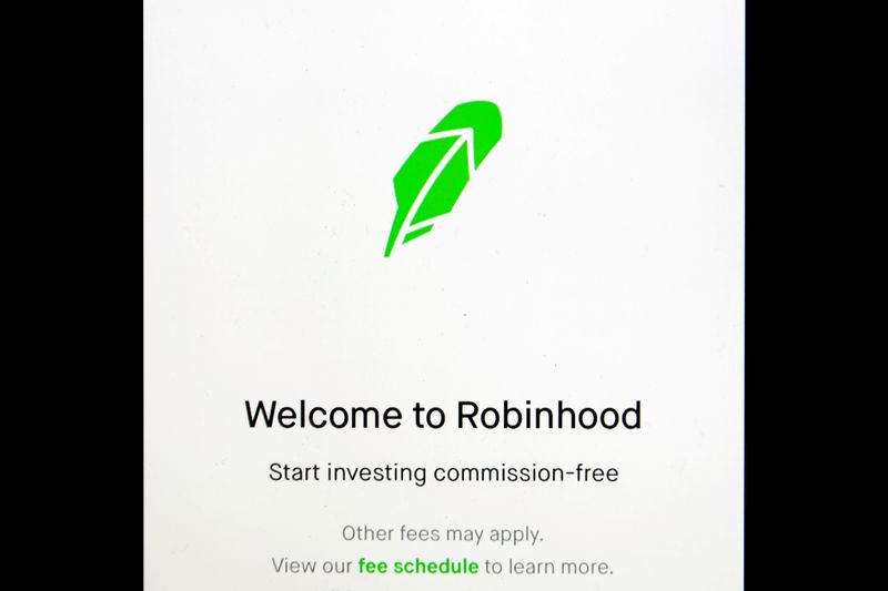 Mizuho повышает целевую цену акций Robinhood до 65$