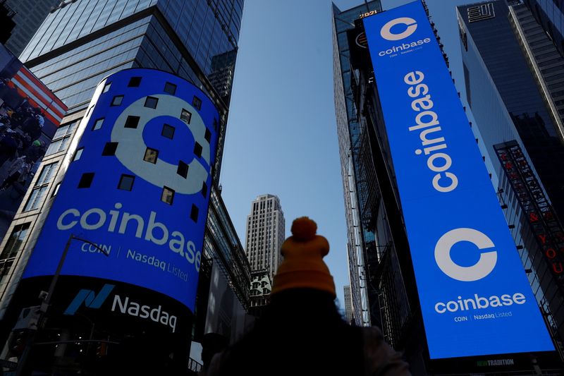 Needham снижает целевую цену акций Coinbase до $330