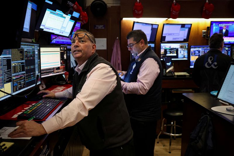 ¡Cambio de Rumbo en la Inversión! Clientes de Bank of America Abandonan la Tecnología y Apuestan por las Acciones Cíclicas