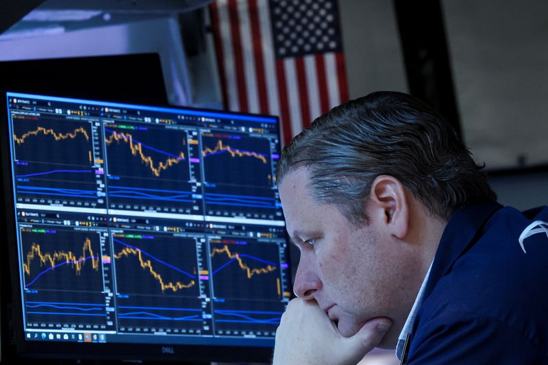 アルファベットの好決算が牽引！米国株先物、テクノロジー株に資金流入 - 貿易不確実性を一時的に後退