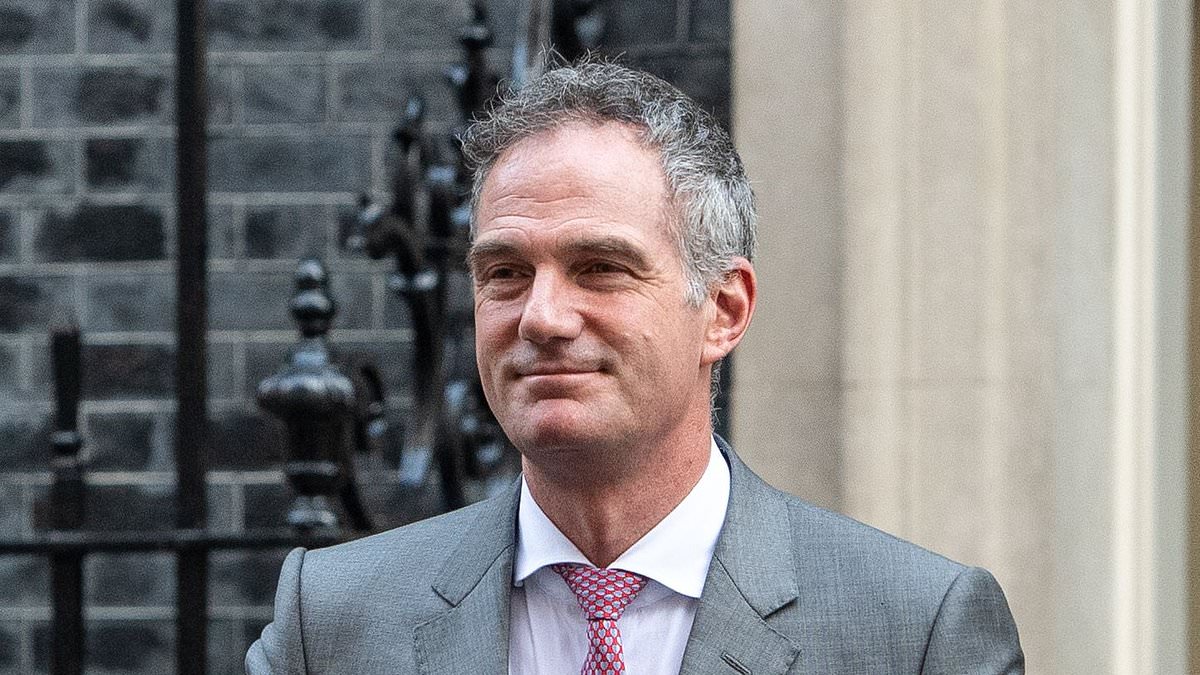 UK Tech Secretary Peter Kyle Turns to ChatGPT for Science and Media Guidance