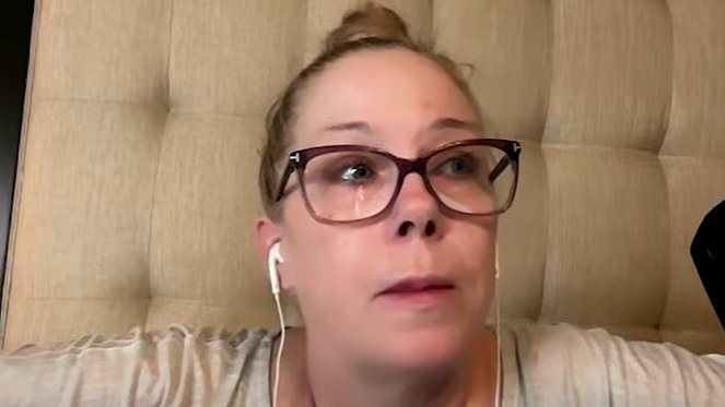 Christina Applegate Opens Up: 'I Don't Leave the House Anymore' - A Raw Look at Living with MS