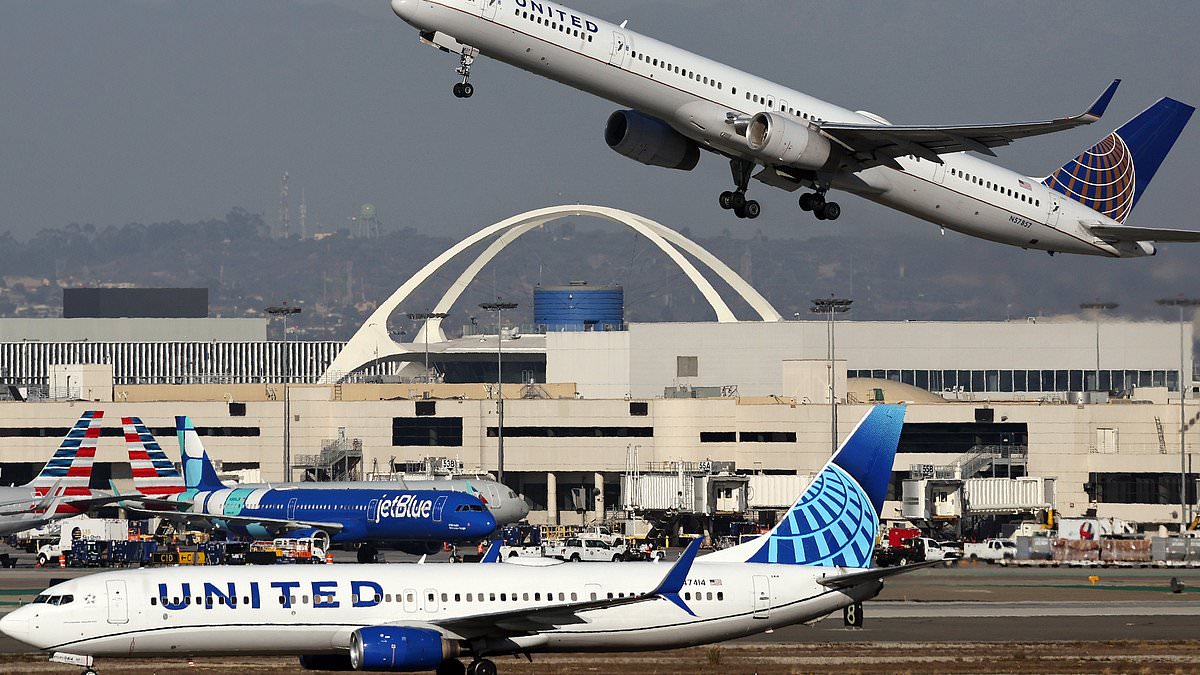 Peraturan Bagasi Baru United Airlines Bikin Penumpang Geram: Jangan Sampai Ketinggalan!