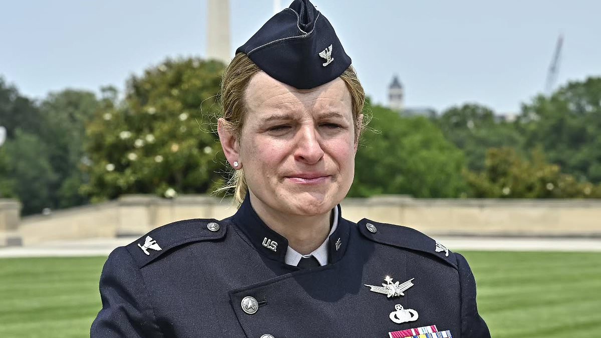 Kolon Transgender AS Militer AS, Bree Fram, Melayangkan Pesan Tantangan Setelah Dipecat Akibat Larangan Trump