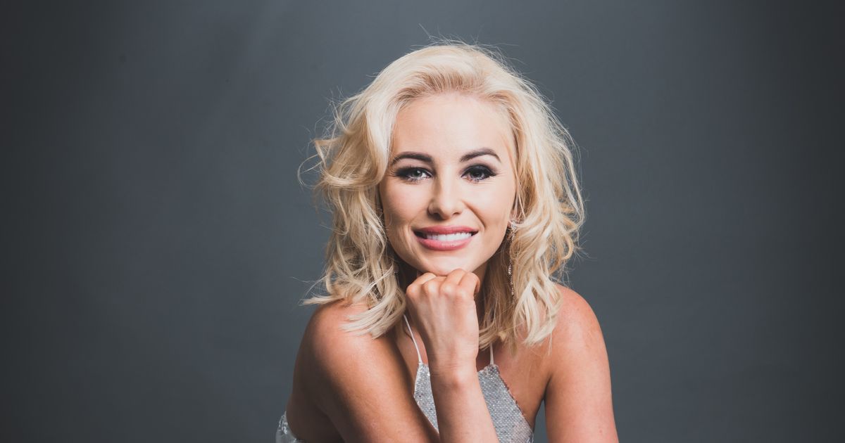 Cliona Hagan's Wellness Secrets: How the Country Music Star Stays Healthy on Tour