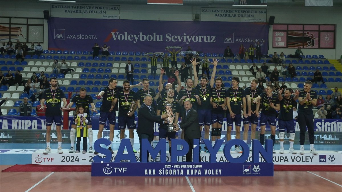 Fenerbahçe, Erkekler Kupa Voley'i Kazandı!