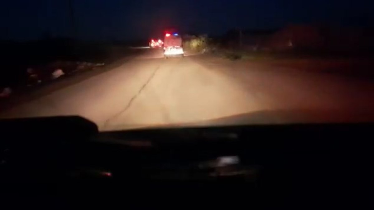 Filistin Kızılayı, İsrail'in sağlık çalışanlarının bulunduğu araçlara açtığı görüntüleri paylaştı