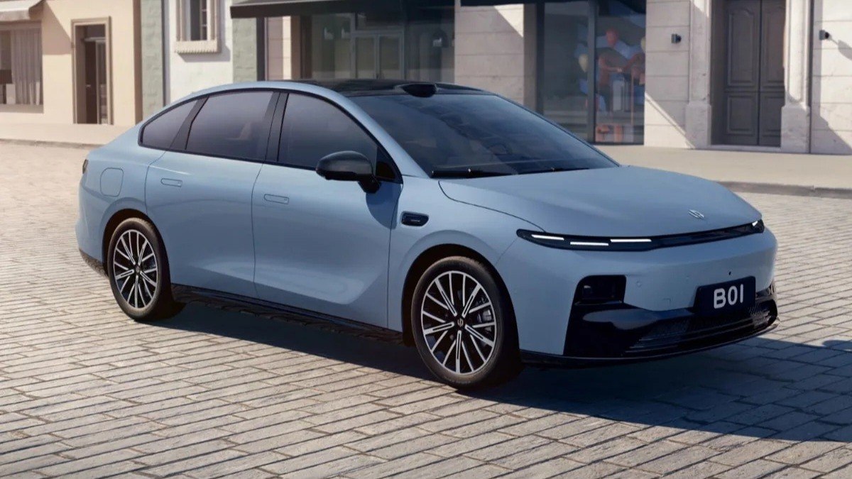 Gençlerin Yeni Favorisi: Leapmotor B01 Elektrikli Sedan!