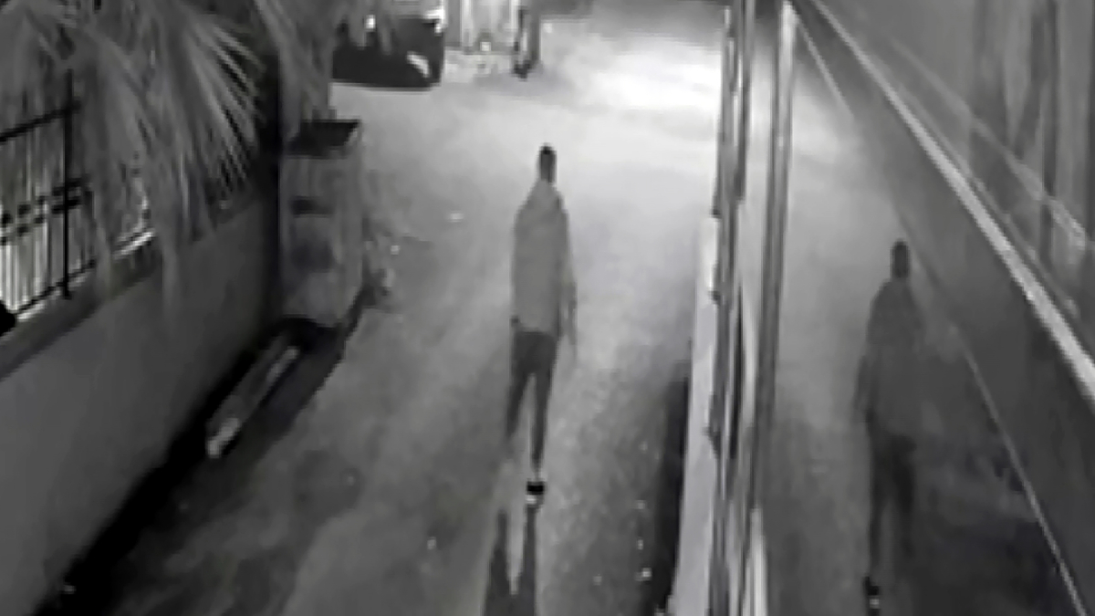 Adana'da eğlence mekanından çıktıktan sonra otomobil çaldı