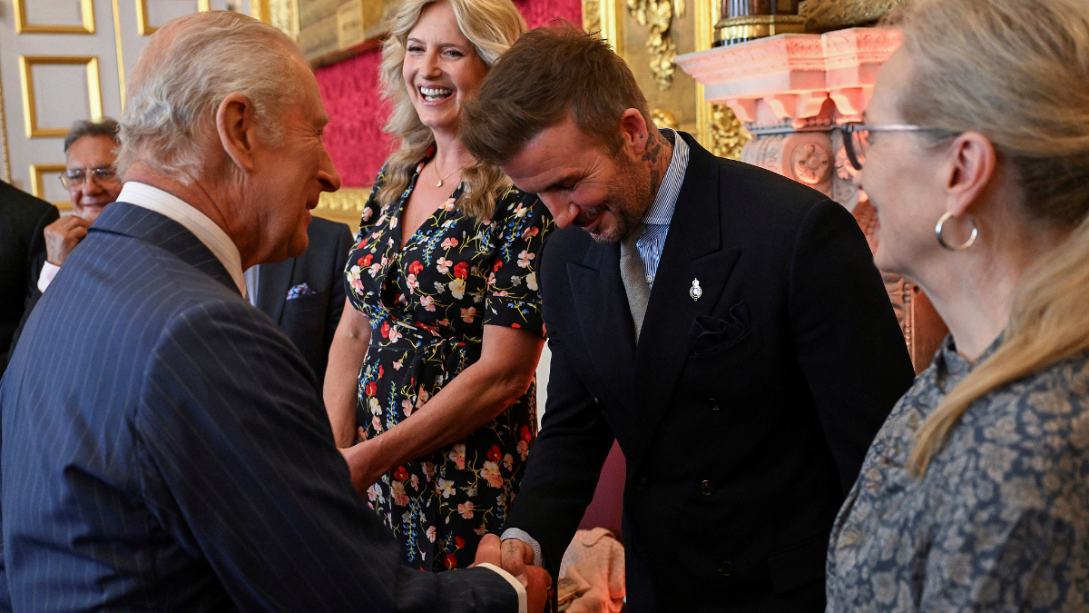 Efsane Geri Döndü: David Beckham'dan Şövalyelik Nişanı! Victoria'ya da 'Lady' Unvanı Geldi