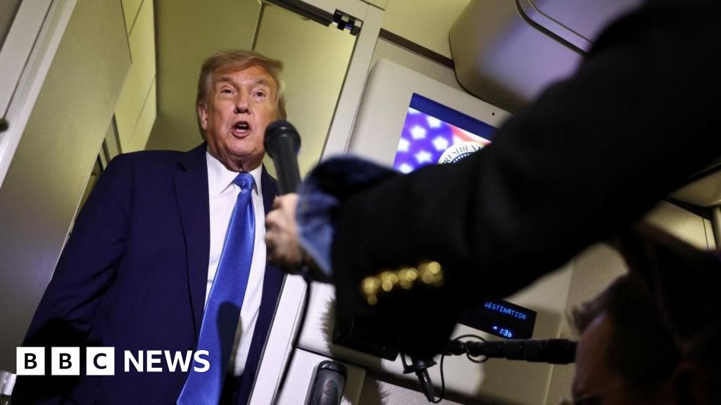 Tegangan Meningkat: Trump Pertimbangkan Bergabung dengan Israel dalam Serangan ke Fasilitas Nuklir Iran