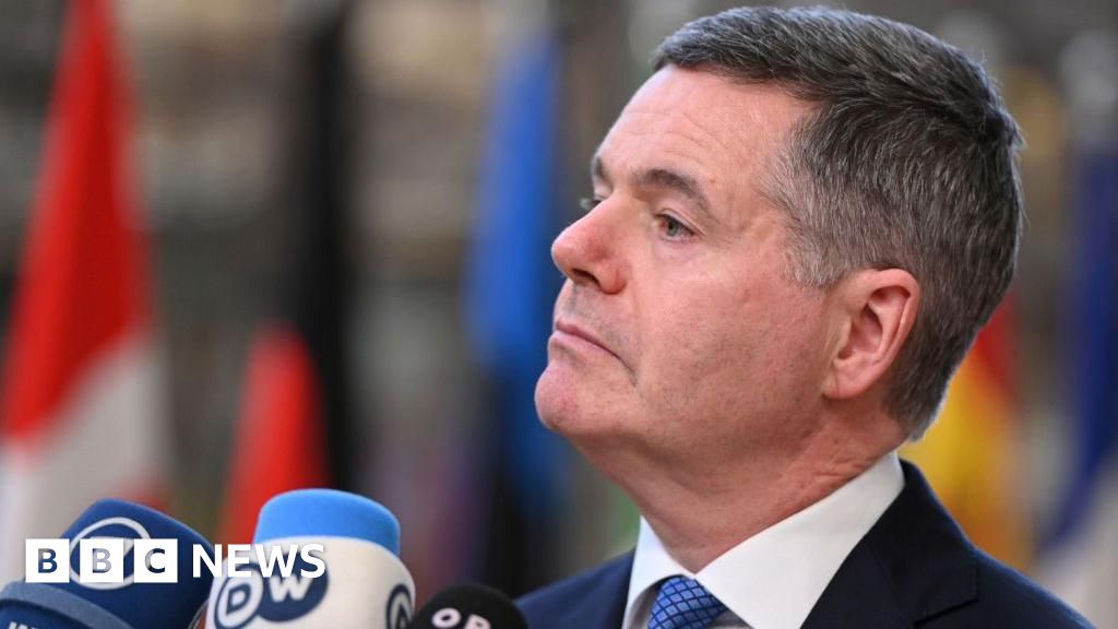 Ireland's Economy at Risk: Finance Minister Warns of Devastating US Tariffs on Pharma Exports