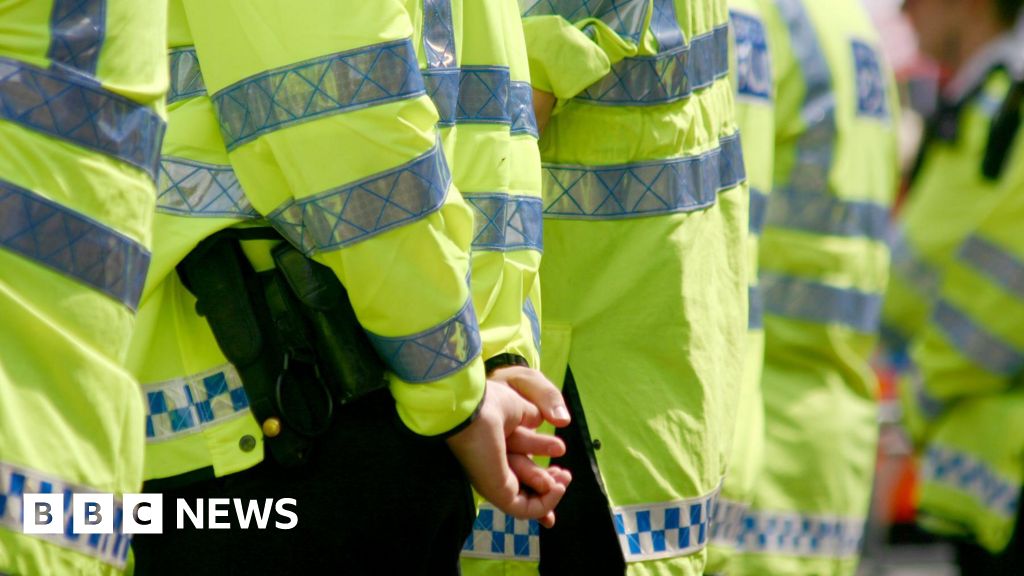 Hundreds of police off sick with mental health issues
