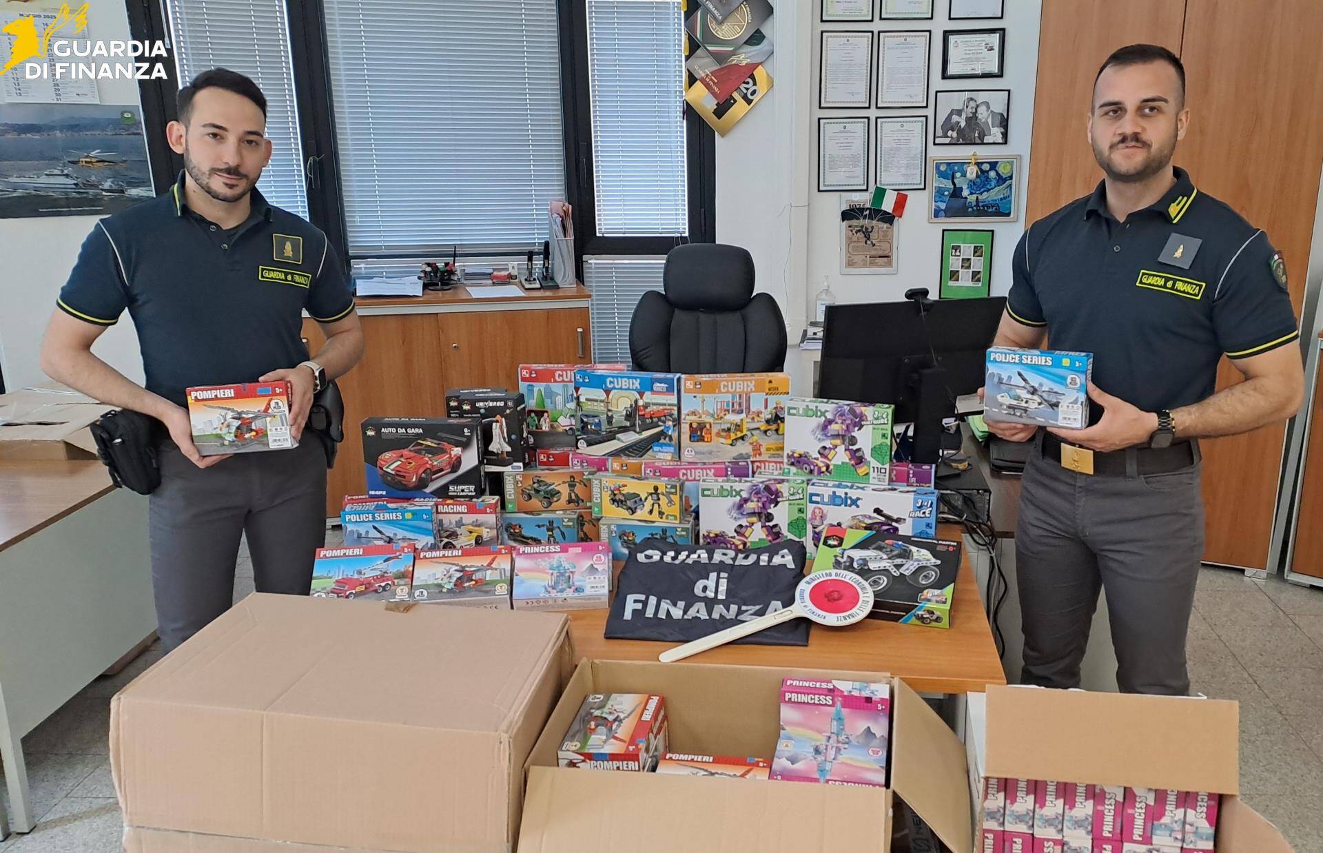 Falsi Lego sequestrati dalla Guardia di finanza nel comasco