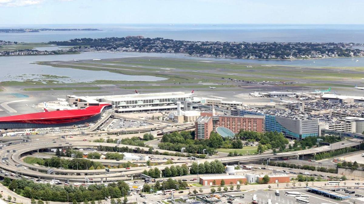 Boston Havalimanı'nda Uçak Pisti Dışına Düşme: Kazaya Neden Olan Faktörler ve Yolcuların Durumu
